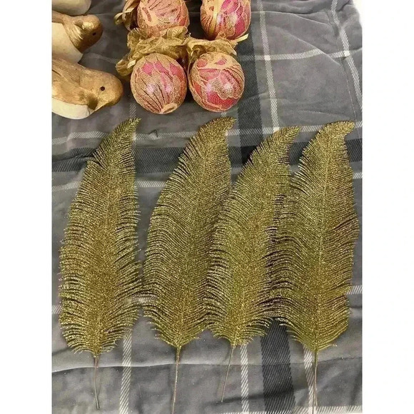 VTG 12x Christmas Decorations Gold Glitter Feathers Feather Birds Ornaments - Picture 2 of 15